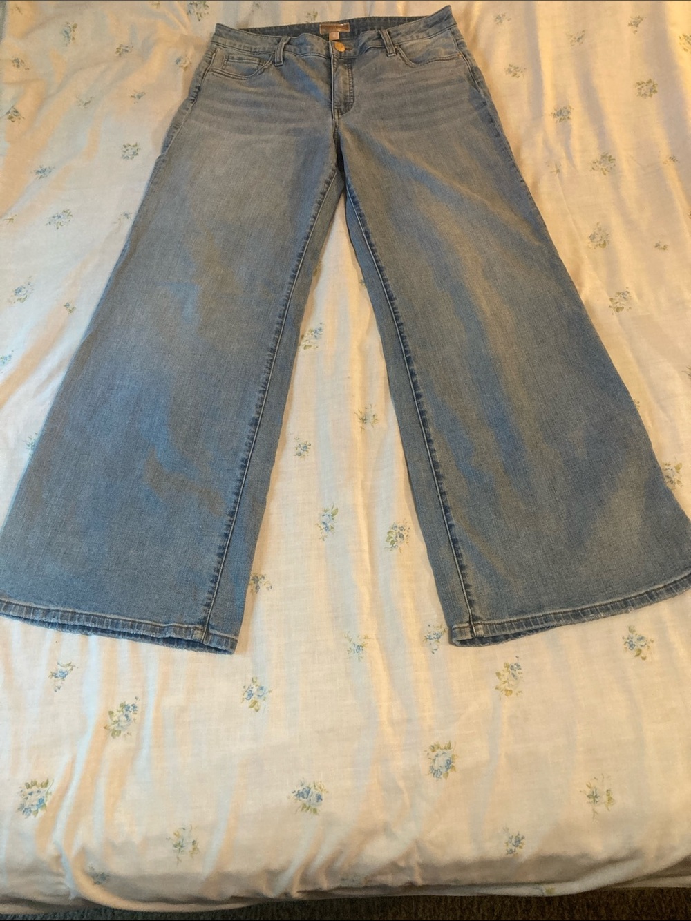 Kut from the Kloth Light Wash Wide Leg Jeans